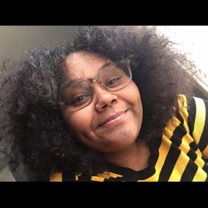Meet your Posher, Khadijah